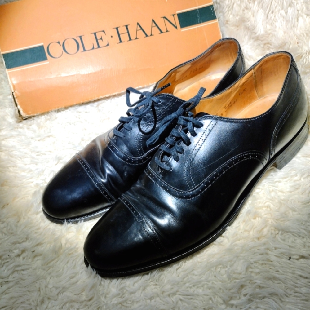 Cole Haan Black Leather Lace Up Oxfords (Men's 11D)